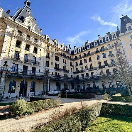 Immense 2 Pieces Proche Centre-ville & Thermes *